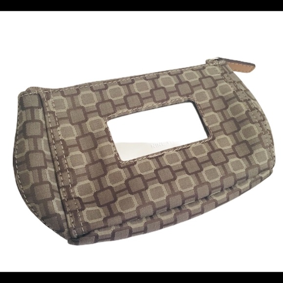 NEW NINE WEST Wallet & Cell Phone Carry Case Tan Brown One Size - Picture 3 of 11